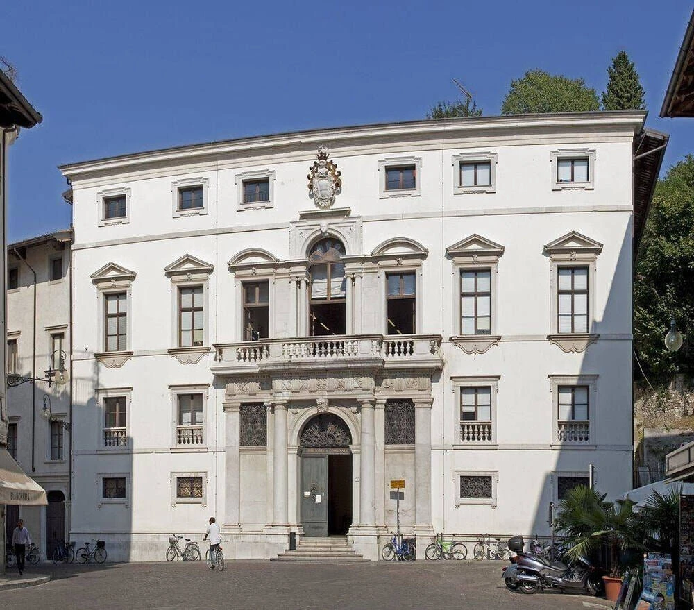 Sala Tito Maniacco - Biblioteca V. Joppi
